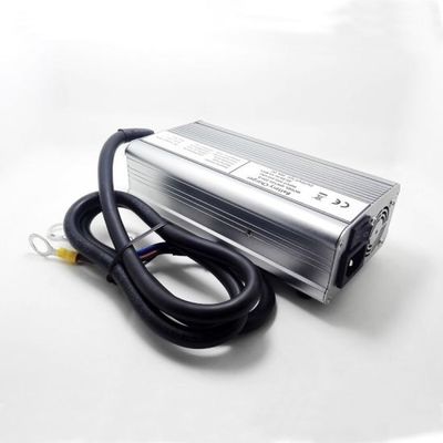 chargeur de batterie intelligent de lion du chargeur de batterie du chargeur 84v 24s 5a 100.8v