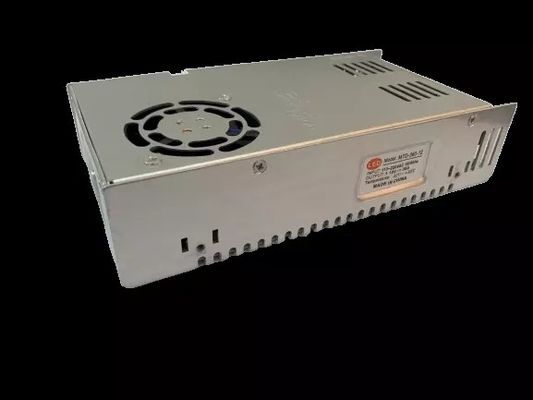 L'universel simple de C.C de 12V 30A a réglé l'alimentation d'énergie de changement Smps pour la caméra de 4 télévisions en circuit fermé